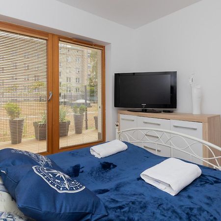 Batorego 7 Apartament With Terrace & Parking Downtown Gdynia By Renters Exterior photo