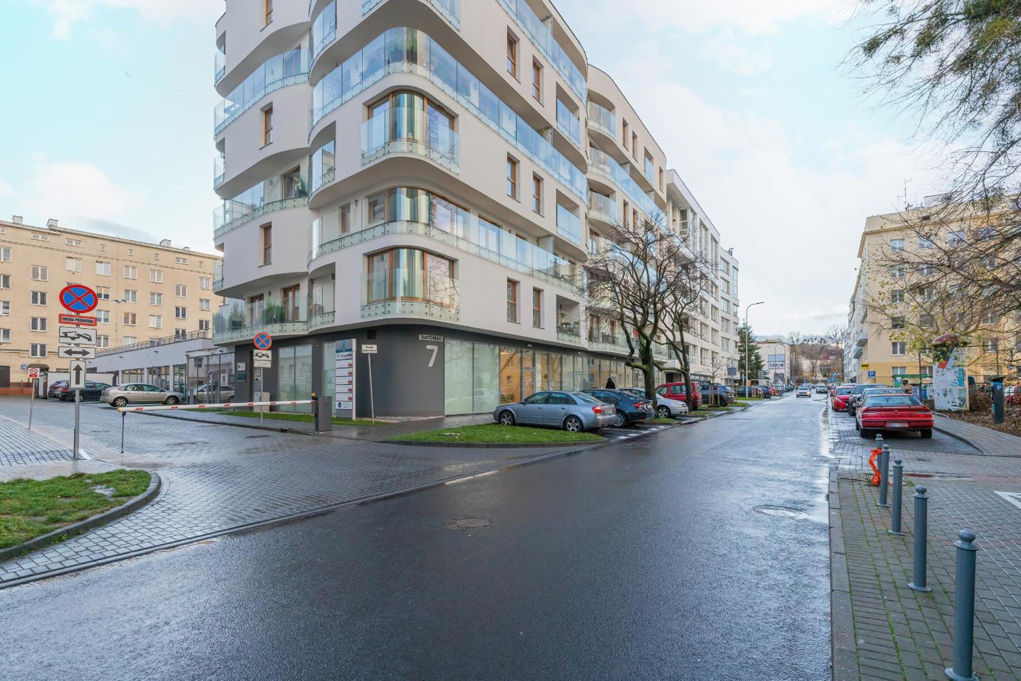 Batorego 7 Apartament With Terrace & Parking Downtown Gdynia By Renters Exterior photo